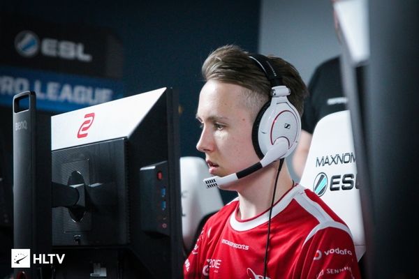 自2018年以来，今年LPL首次在全年未能取得任一国际赛事冠军